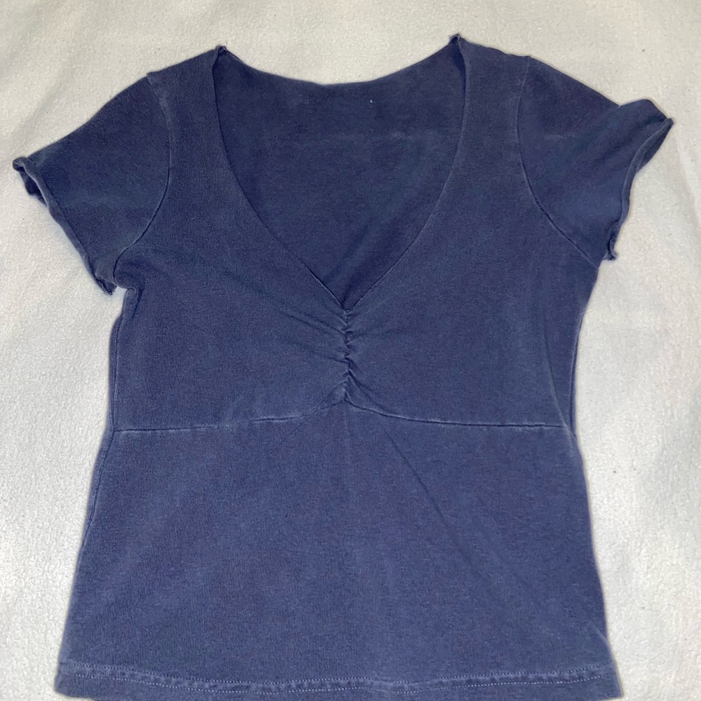 Low cut top